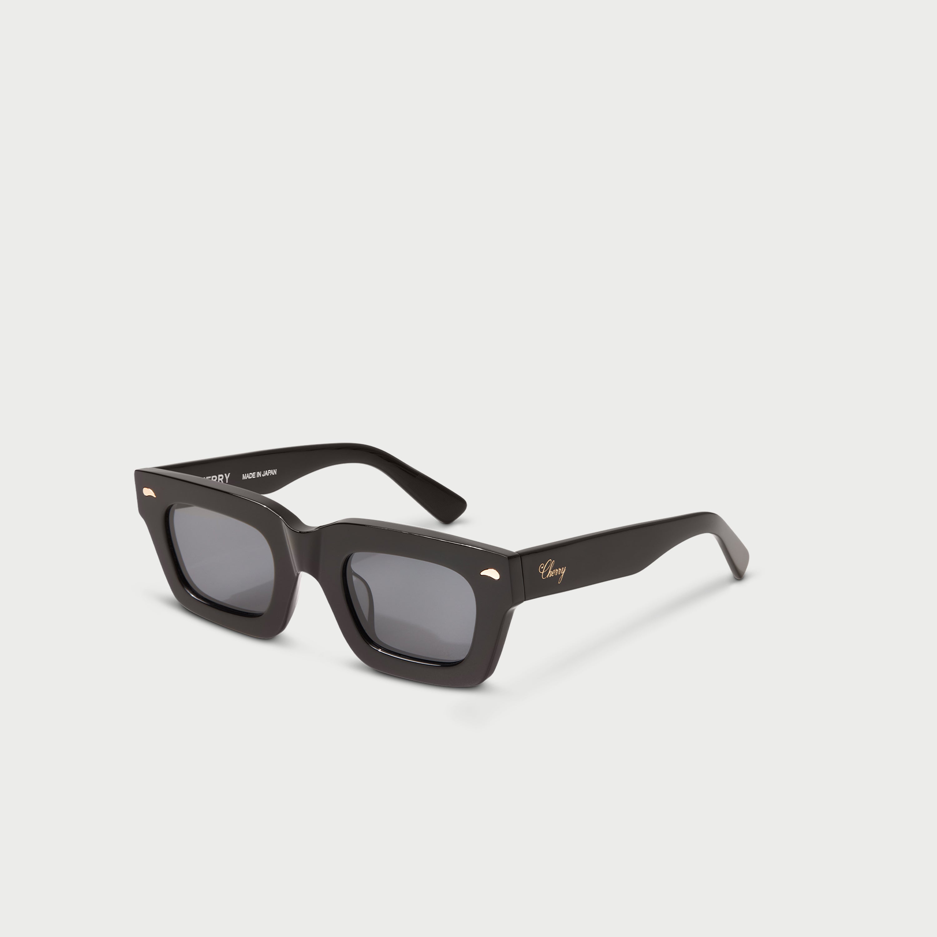 Blackframe_blacklens2.jpg