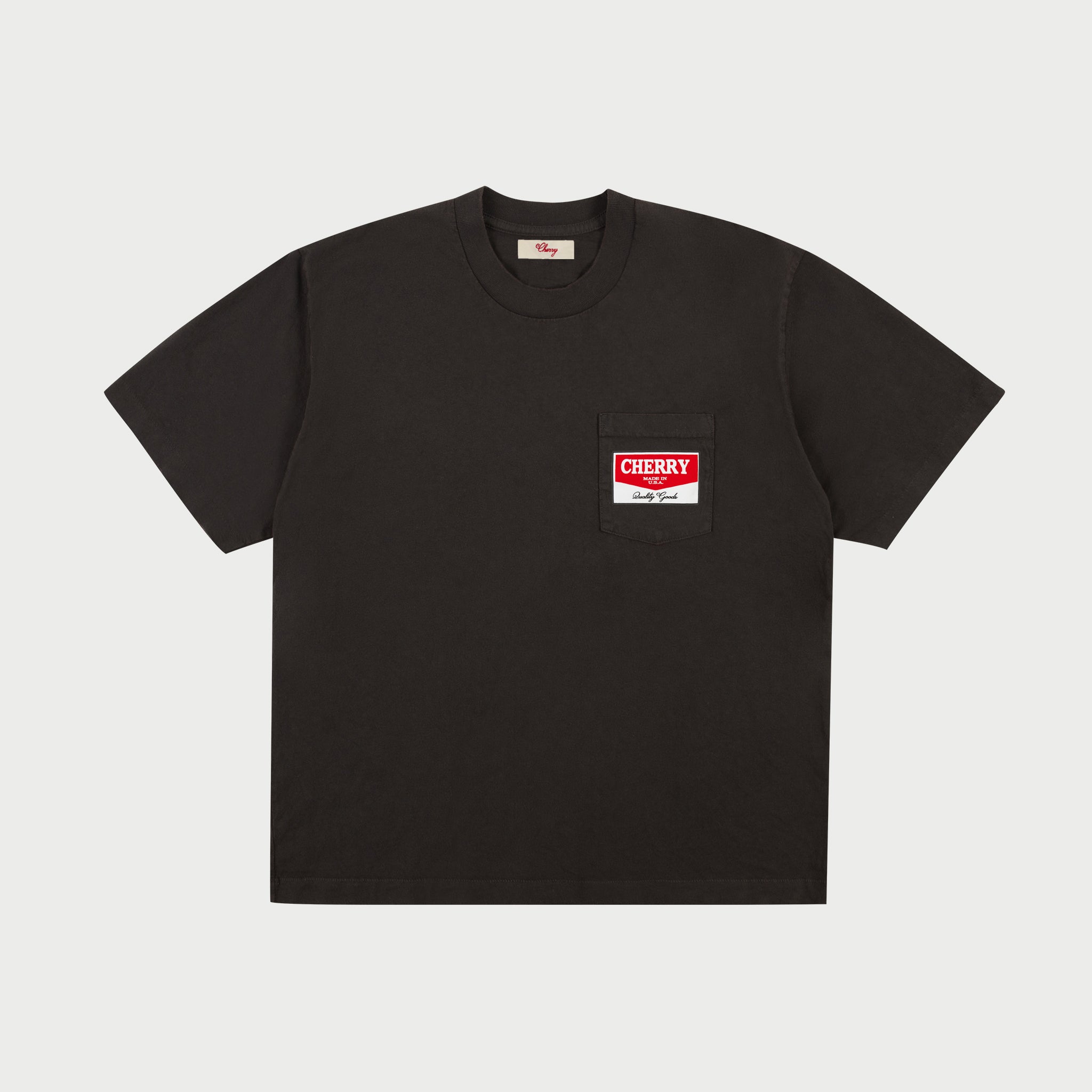 CHEVRON_LOGO_CLASSIC_POCKET_T-SHIRT_BLACK_1_f3b7b893-c354-4d6d-95dc-879960ad22da.jpg