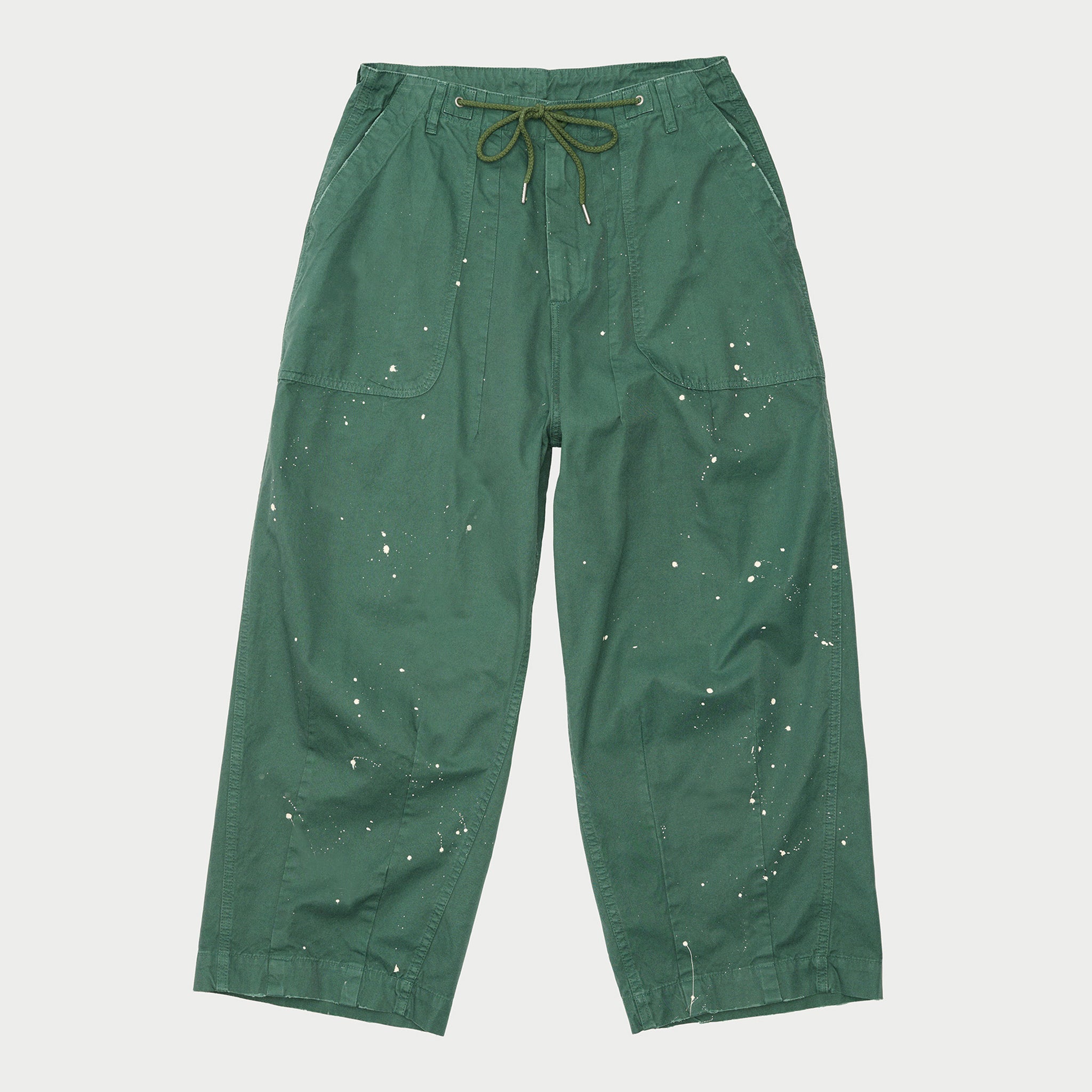 Cotton-Twill-Parachute-Pant-Green_0530_f26f66ef-6a01-4abb-87d5-5334d06c6480.jpg