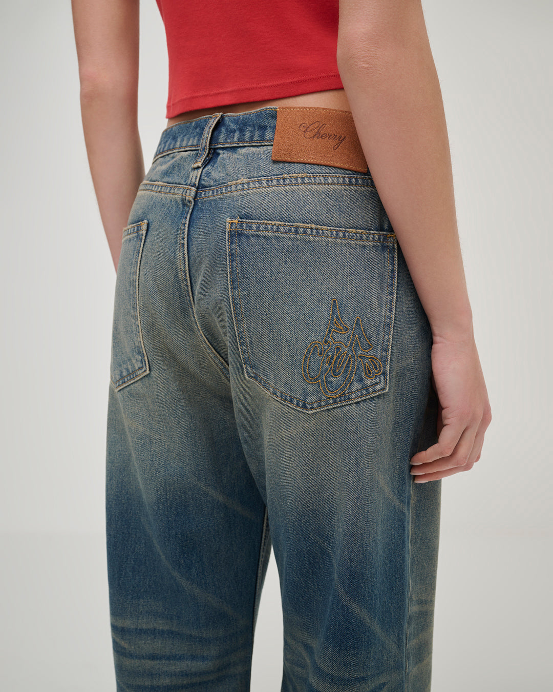 Wide-Denim_0852_c77fb42b-76ef-4e8c-9cb3-f9f276483623.jpg